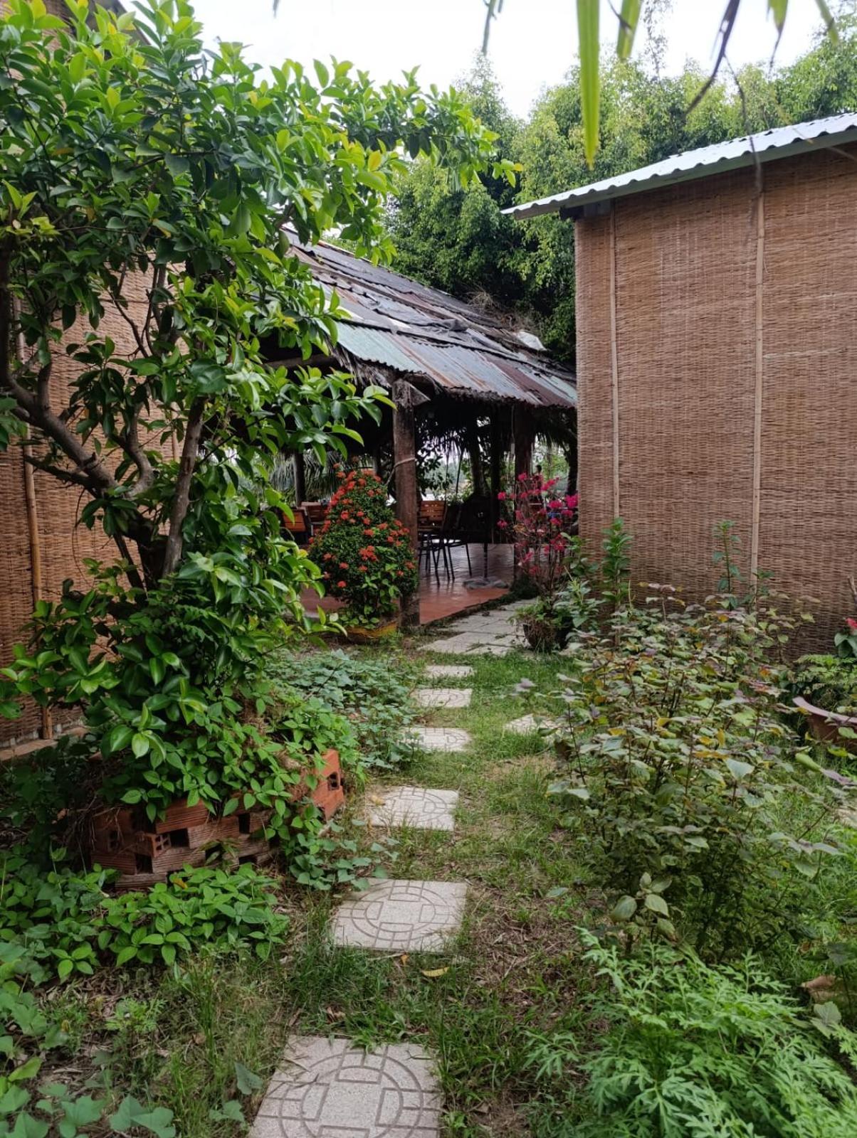 Bentrestay Giong Tu Dien Esterno foto